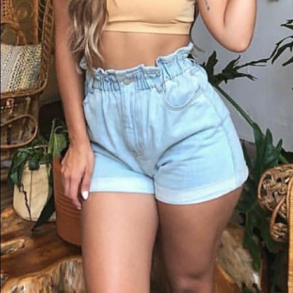 Light Denim High Waisted Shorts BRAND NEW 🦋 - Picture 5 of 5